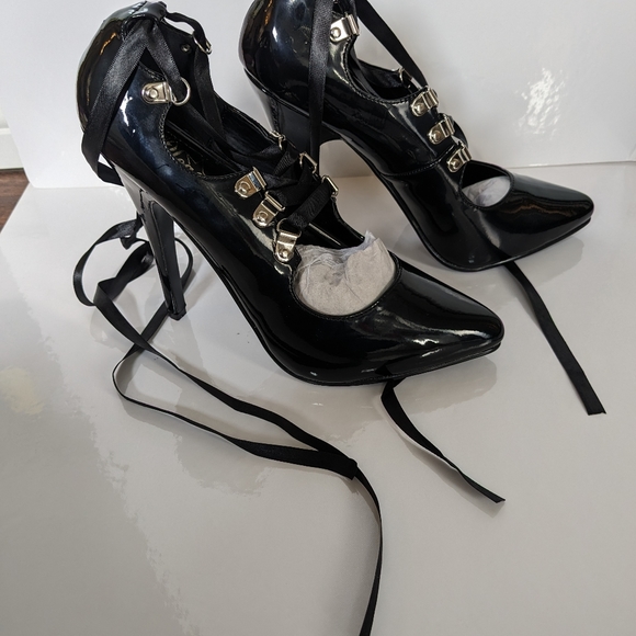 Pleaser Lace Top Shoes - Picture 4 of 15